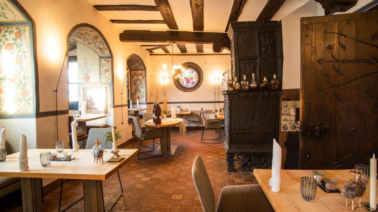 Restaurant & ****Hotel Hoeerhof Идштайн Экстерьер фото